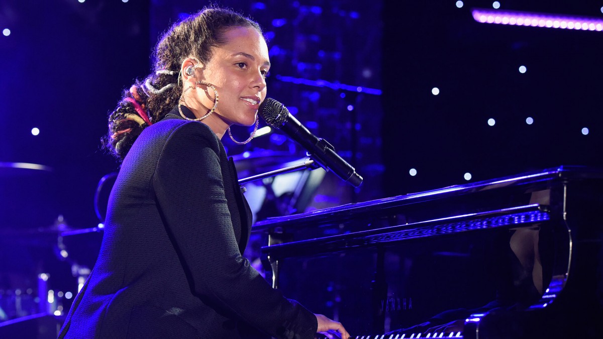Penampilan memukau Alicia Keys pada malam penghargaan Grammy Awards 2019